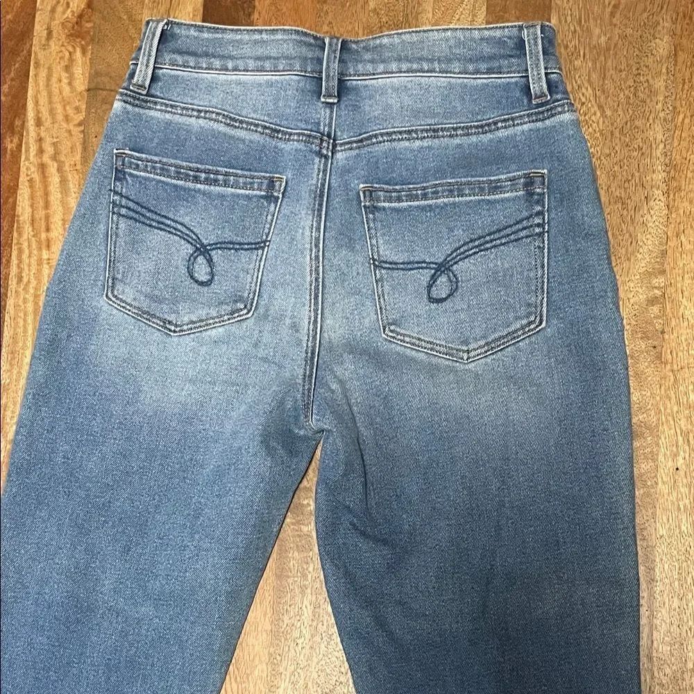 Distressed Blue Jeans - Picture 8 of 9